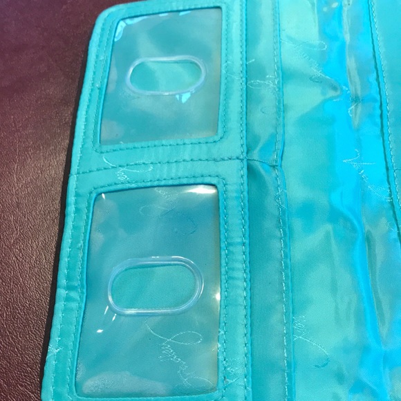 Vera Bradley - Picture 5 of 6